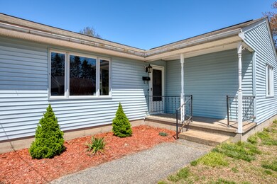 186 Clarendon Ave, Chicopee, MA 01013 - photo 3
