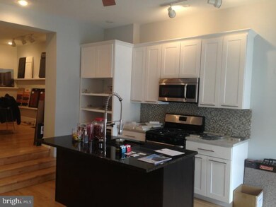 4203 Main St unit UPPER, Philadelphia, PA 19127 - photo 3