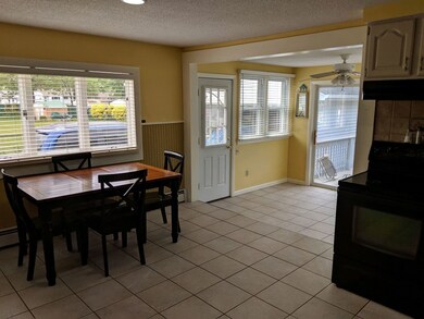 22 Hiram Ave, Springfield, MA 01119 - photo 7