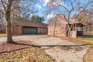 14154-RubyLane-BR-42