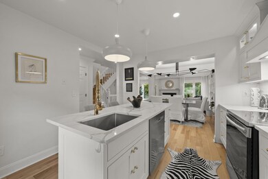 2328 Sedgwick Dr, Columbus, OH 43220 - photo 4