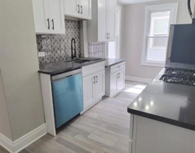 918 N Ash St, Waukegan, IL 60085 - photo 7