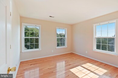 17620 Overlook Rd, Dumfries, VA 22026 - photo 7