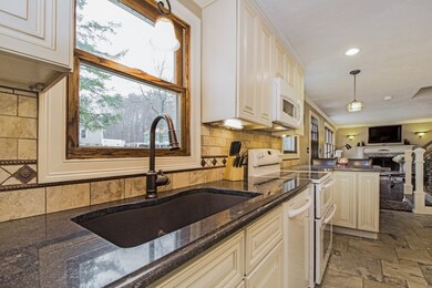 61 Green St, Ashland, MA 01721 - photo 3