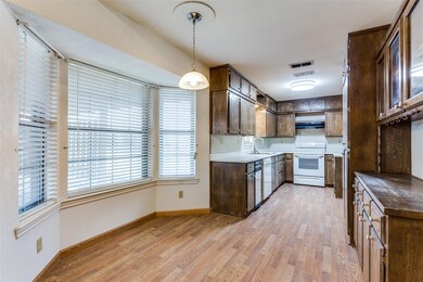 1531 E Reno Rd, Azle, TX 76020 - photo 7