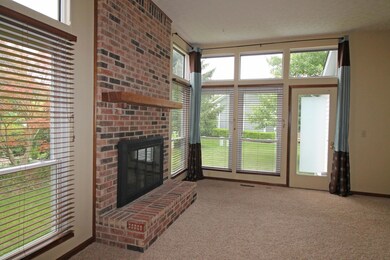 Great Room with 10' ceiling