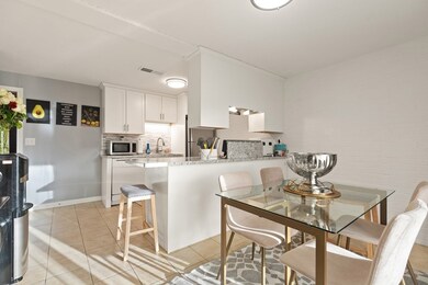 8 Meadowbrook Ln unit 4, South Easton, MA 02375 - photo 5