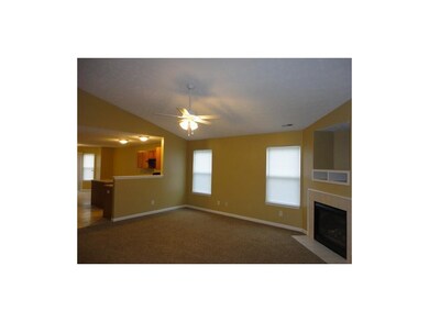 2465 Monarchy Ln, Greenwood, IN 46143 - photo 3