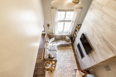 4_Living-Room_1800x1200_3650970