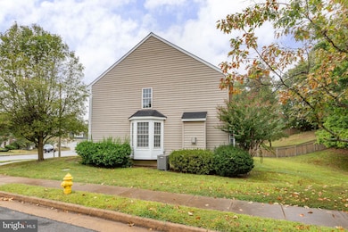 17575 Deweys Run Ln, Dumfries, VA 22026 - photo 7