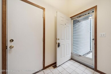 05-1725-Whitegate-Ln-East-Lansing-MI-488