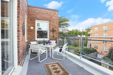 3 Putnam Hill Rd Unit 4g-print-030-032-0