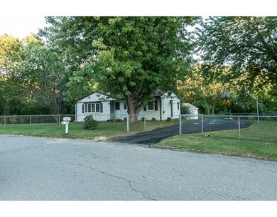 45 Deroche Cir, Ludlow, MA 01056 - photo 5