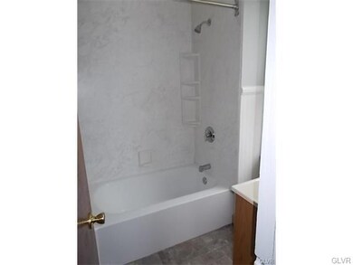 2030 Hanover Ave unit 1st Flr, Allentown, PA 18109 - photo 5