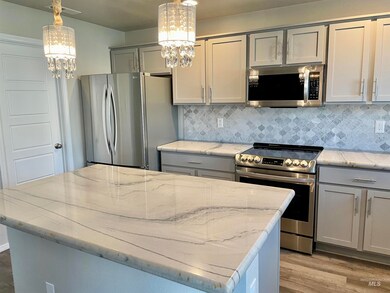 904 N Cardigan Place, Star, ID 83669 - photo 4