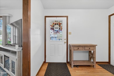 39 University St, Selkirk, NY 12158 - photo 3