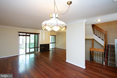 2029 Wethersfield Ct, Reston, VA 20191 - photo 5