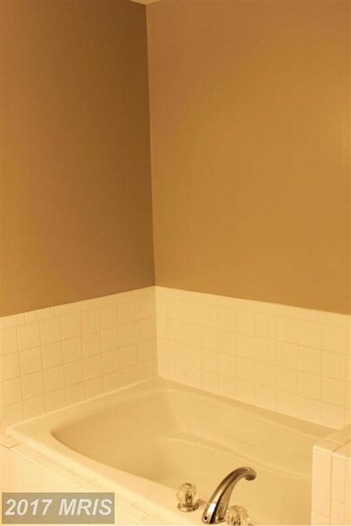 2489 Quick St unit 102, Herndon, VA 20171 - photo 6