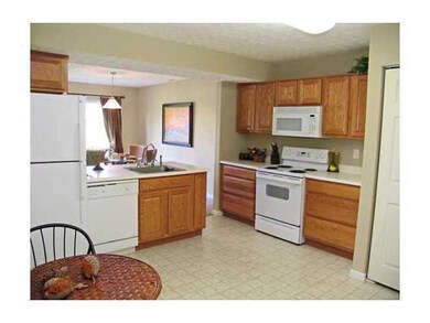 3309 Joshstock Dr unit B, Columbus, OH 43232 - photo 2