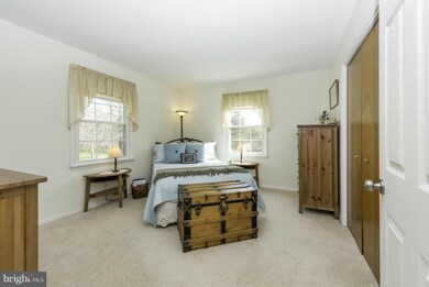 7006 Stratford Dr, Sykesville, MD 21784 - photo 5