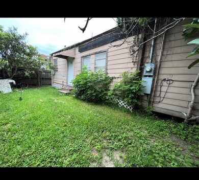 1602 Gale St, Houston, TX 77009 - photo 5