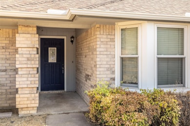 312 W Park Ave, Weatherford, TX 76086 - photo 4