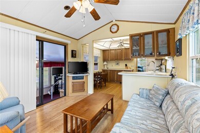 182 Crown Point Dr, Nokomis, FL 34275 - photo 7