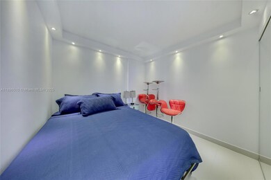 The Presidential unit 624, Miami Beach, FL 33139 - photo 6