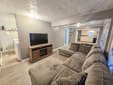 606 W Main St, Marshall, MN 56258 - photo 5