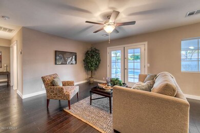 Living room 1
