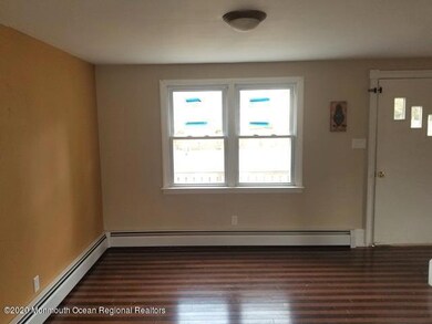 352-770690 Dining room 2