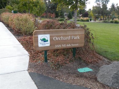 427 NE Thurston Ave, Bend, OR 97701 - photo 3