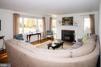 615 Marshall Dr, Broomall, PA 19008 - photo 7