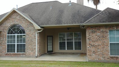 211 Crest Circle - 2