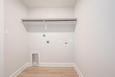 39 Greenbriar Loop, Angleton, TX 77515 - photo 5