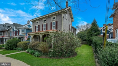 230 W Court St, Doylestown, PA 18901 - photo 2