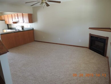 121 Croatan Ct, Jacksonville, NC 28546 - photo 2