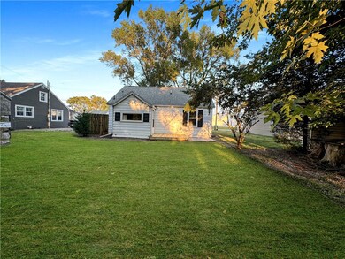 825 N 16th St, Mattoon, IL 61938 - photo 2