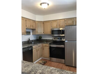 Updated kitchen with brand new stainless steel app