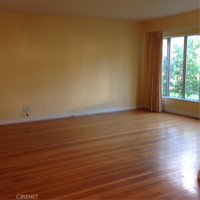 22126 San Miguel St, Woodland Hills, CA 91364 - photo 2