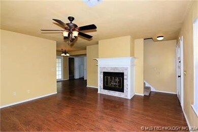 2800 S Narcissus Ct, Broken Arrow, OK 74012 - photo 4