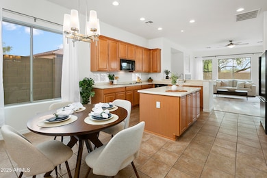 40422 N Rolling Green Way unit 37, Anthem, AZ 85086 - photo 5