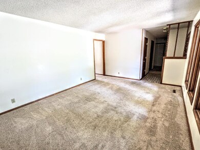 1633 N Mars St, Wichita, KS 67212 - photo 2