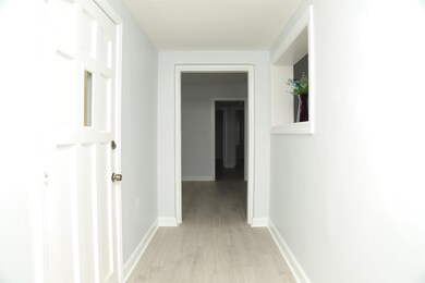 1520 Chuli Nene - foyer toward bedrooms