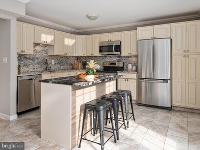 1032 Chesapeake Harbour Dr, Annapolis, MD 21403 - photo 5