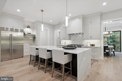 6523 Old Chesterbrook Rd, McLean, VA 22101 - photo 7