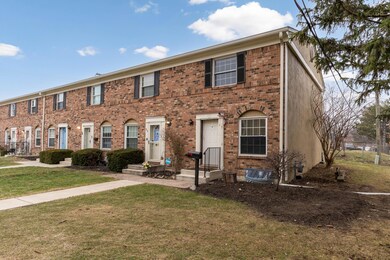 80 Tarryton Ct E, Columbus, OH 43228 - photo 2