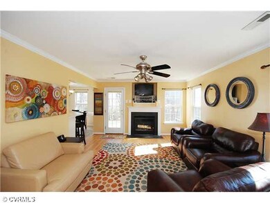 Interior Space/Layout - Family Room