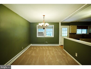 418 Camelot Dr, Brookhaven, PA 19015 - photo 6