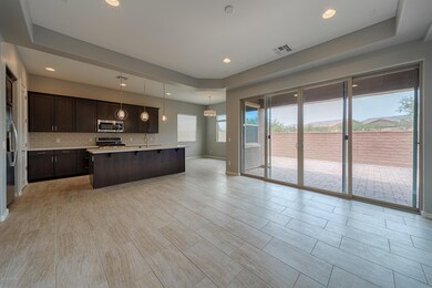 004_Great Room & Kitchen